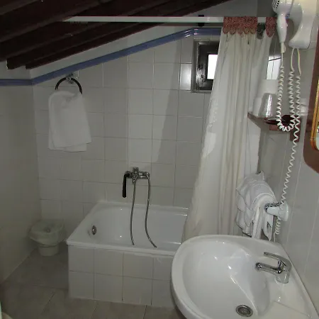 Konukevi Rural El Rincon De 3*